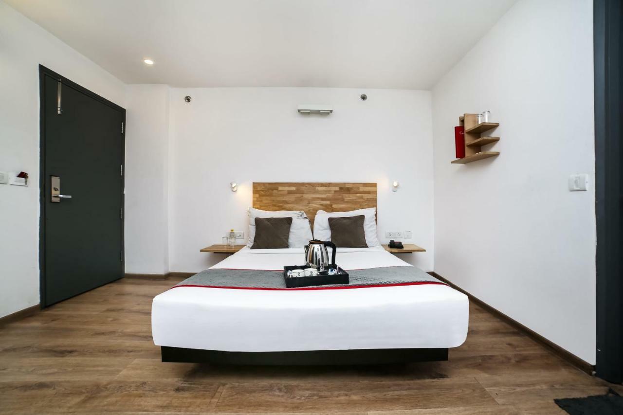 Oyo Townhouse 033 Siri Hotel