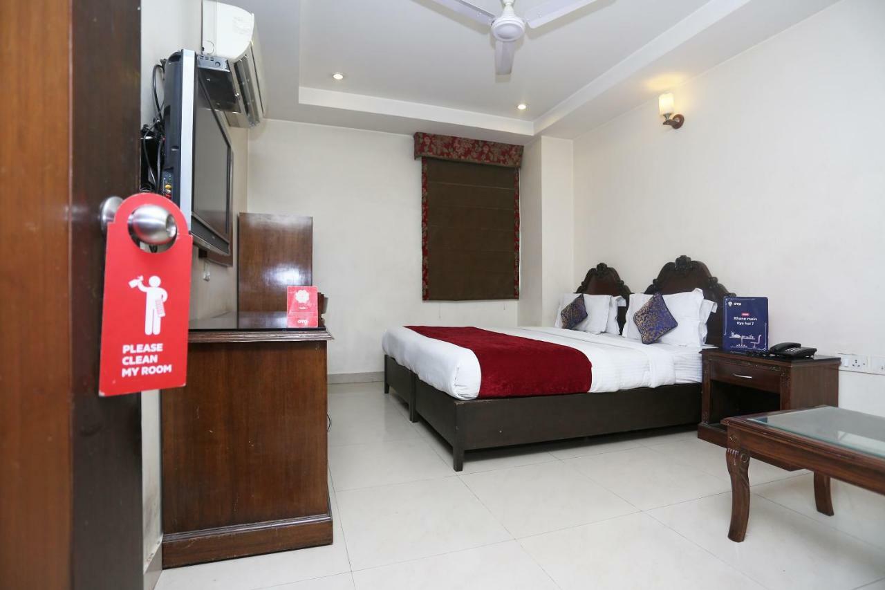 Clark Heights Hotel