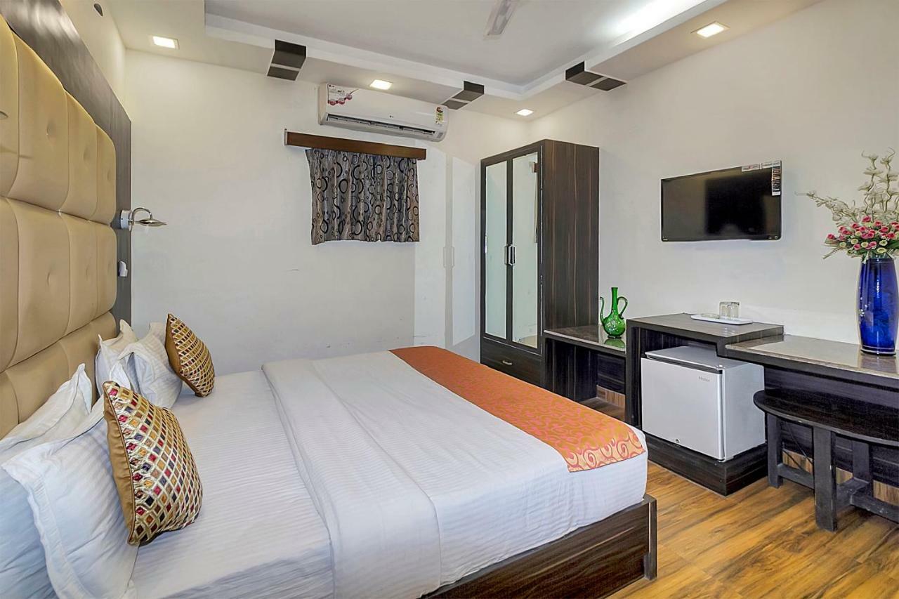 Collection O 9266 Kapoor Guest house New Delhi