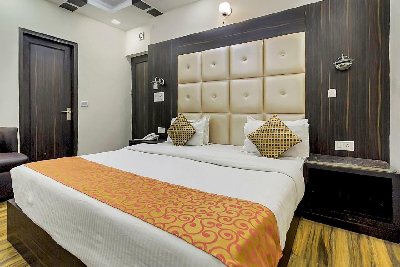 Collection O 9266 Kapoor Guest house New Delhi