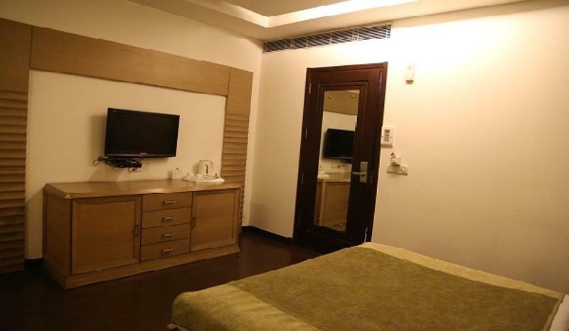 Hotel Hari's Court & 3*