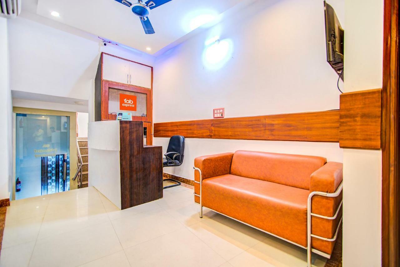 Fabexpress D Comfort Residency Hotel