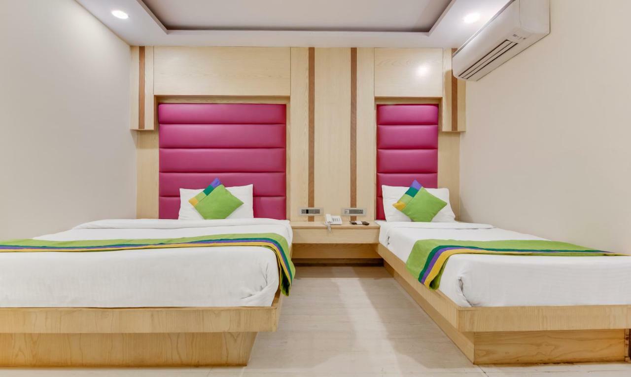 Hotel The Mohit - Railway Station - Paharganj New Delhi