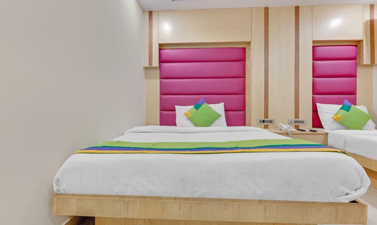 Hotel The Mohit - Railway Station - Paharganj New Delhi