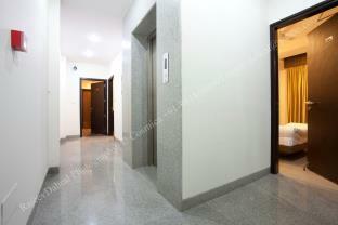 Oyo 18753 Glance Hotel 3*