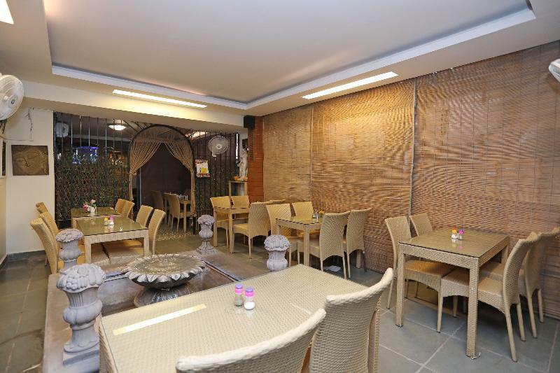 Hotel Super Oyo Collection O Hamilton 2*