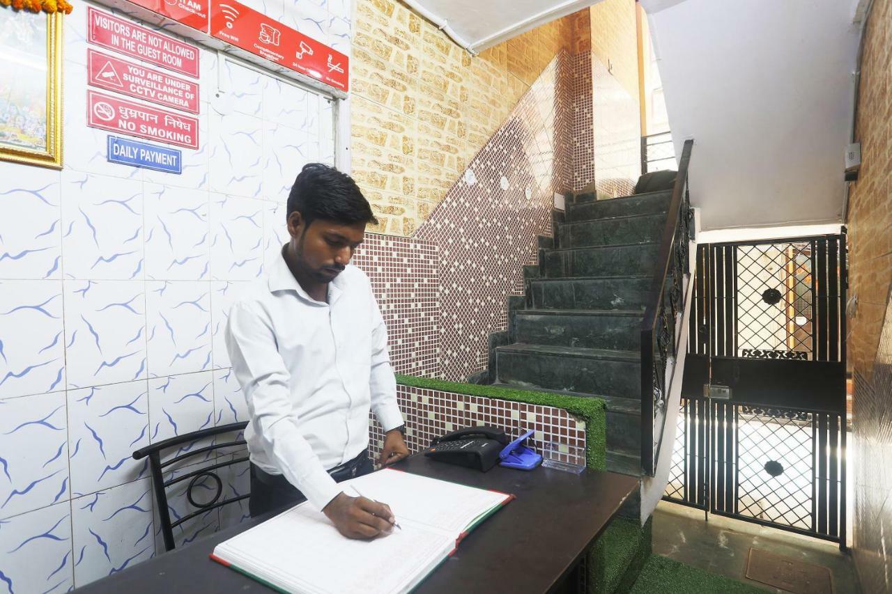 Oyo Mannat Hotel 3*