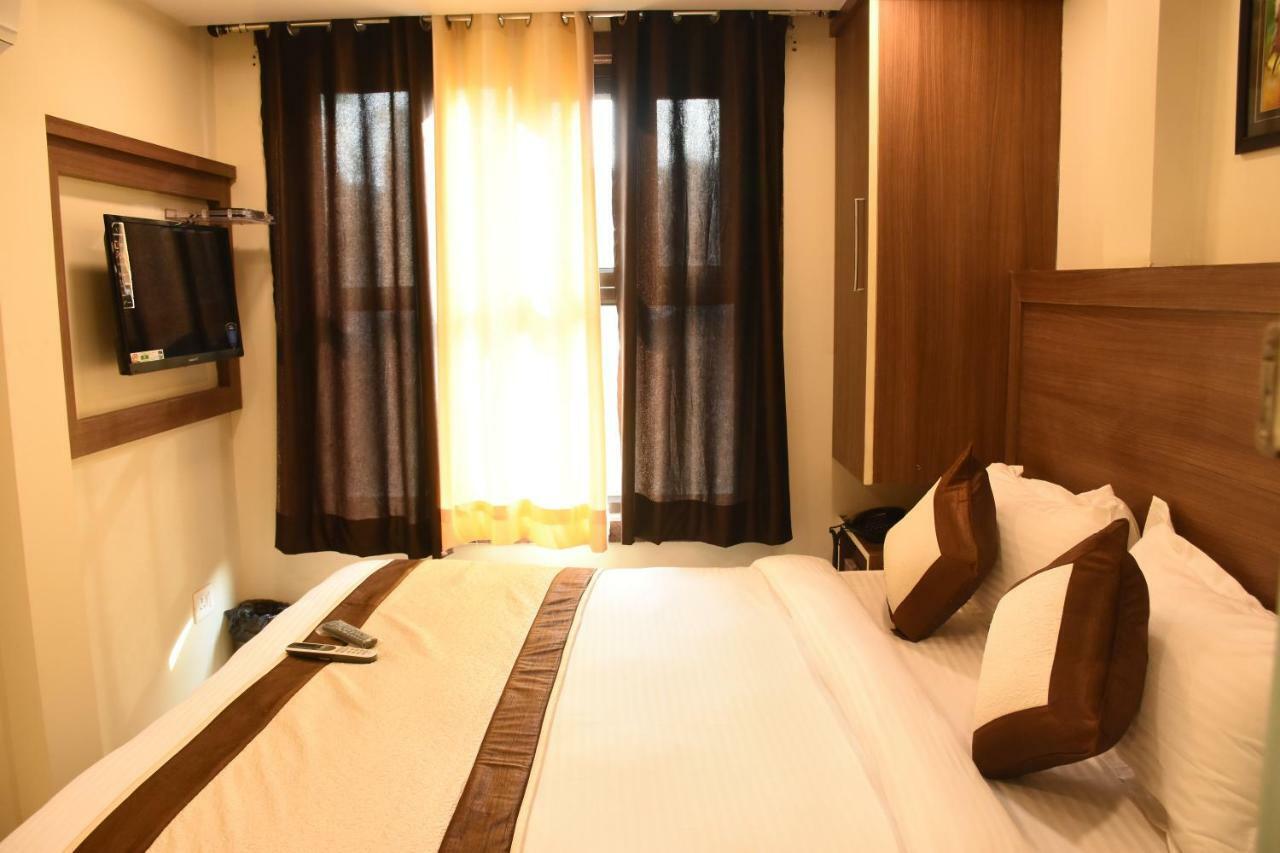 Kaushal Palace 3* New Delhi