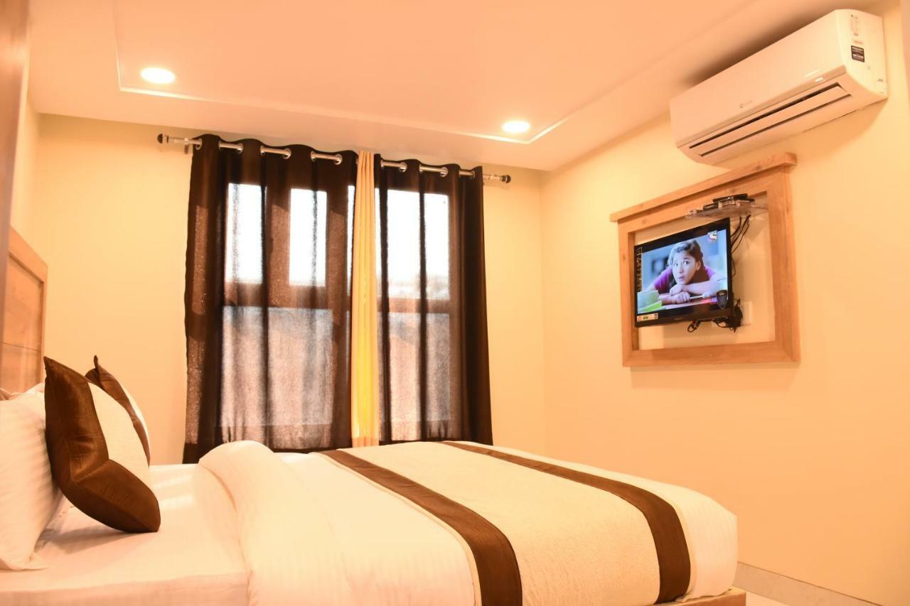 Kaushal Palace 3* New Delhi