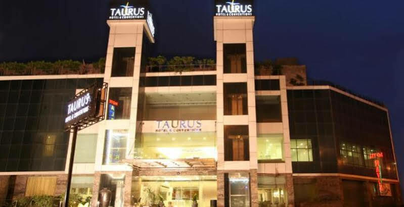 Taurus Sarovar Portico Hotel 4*