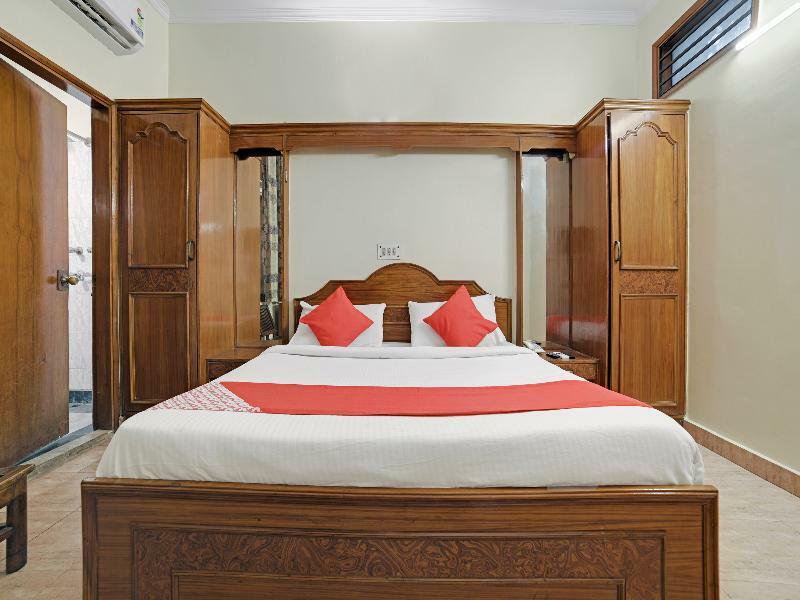 Hotel Collection O 74947 Maya Palace Mayapuri Delhi (National Capital Territory of India)