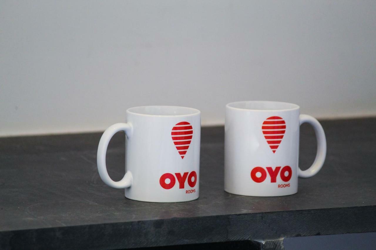Hotel Oyo 393 Rk Grand 3*