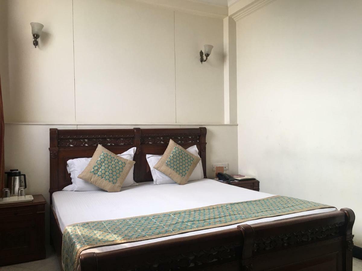 Sweet Near Railway Station 3*