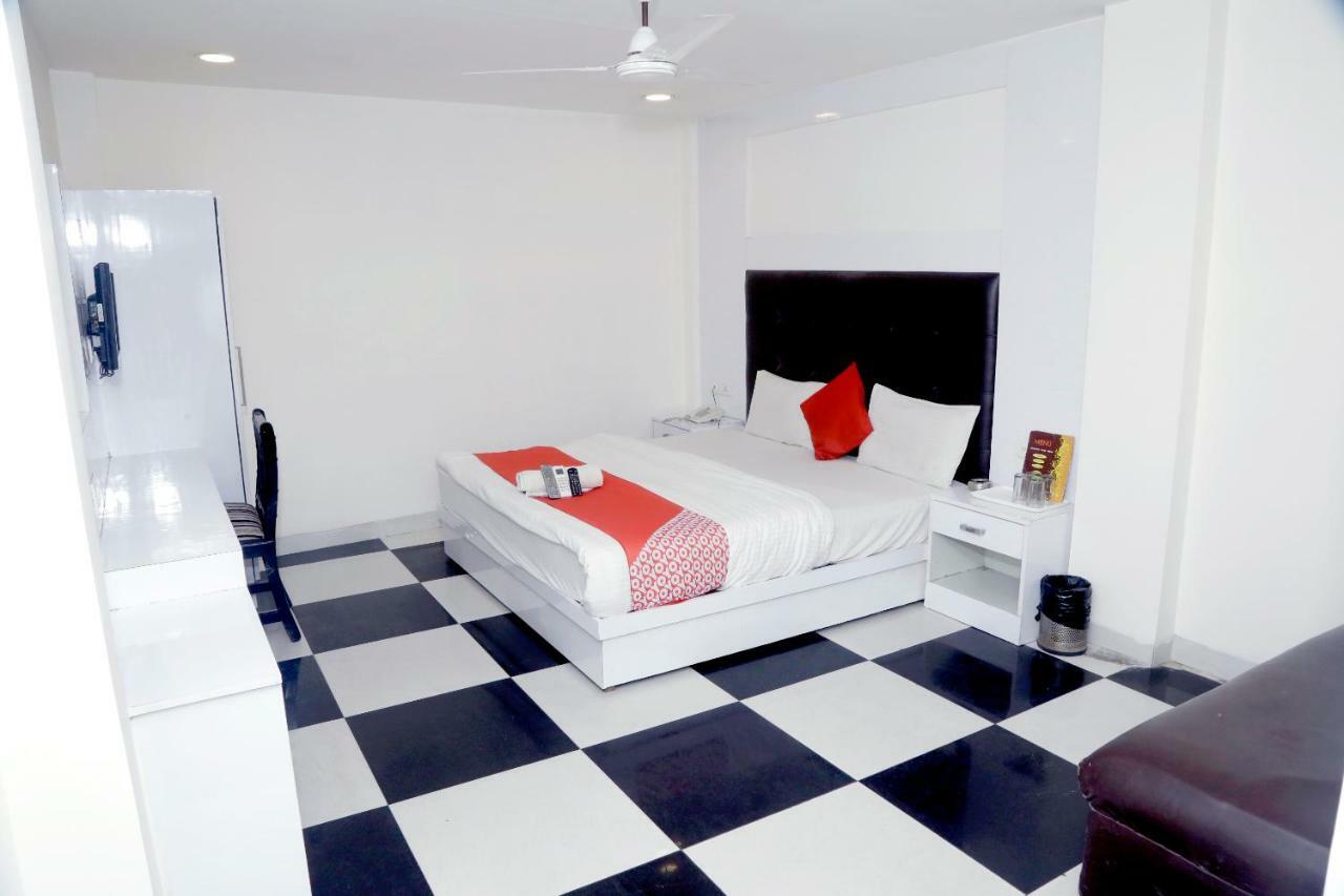 Sohana Palace Near Railway Satation 3*