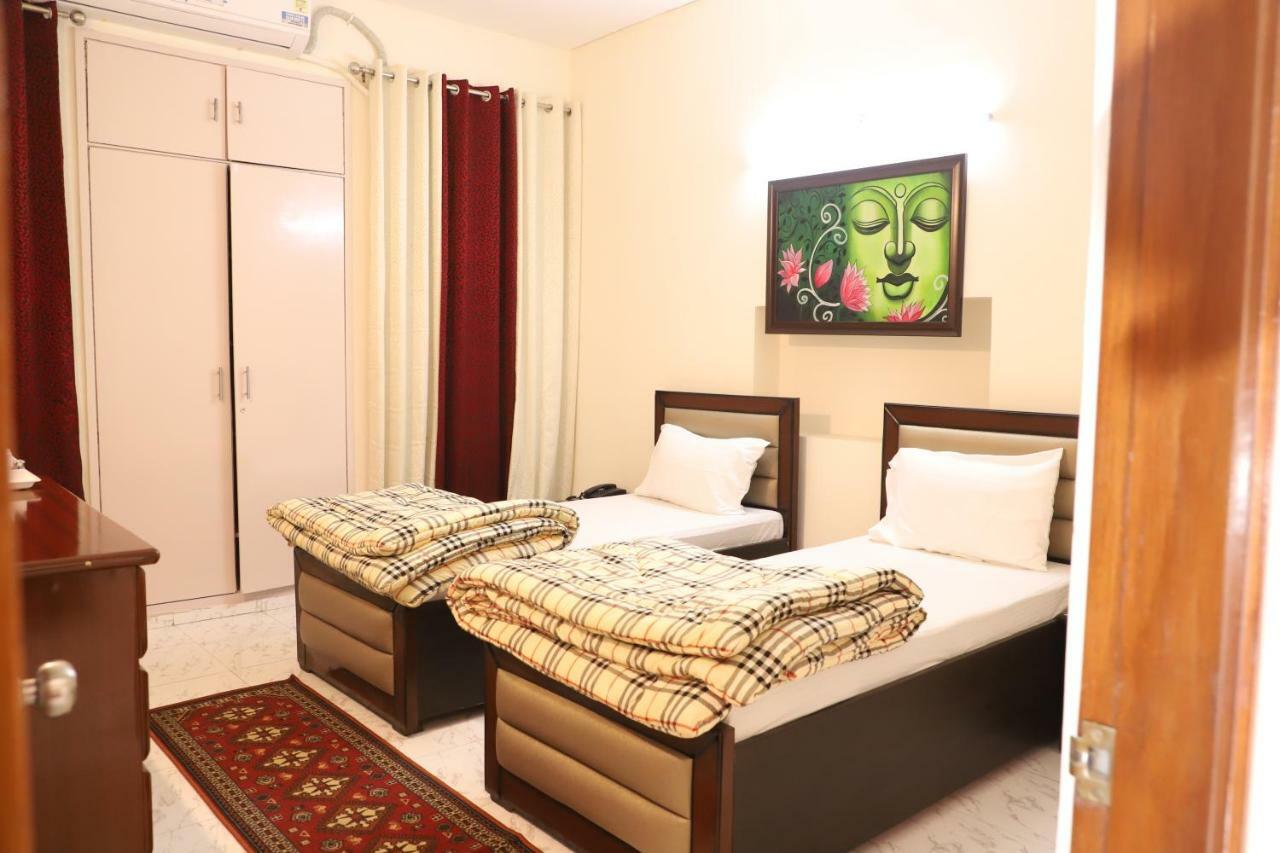 Maplewood Guest House, Neeti Bagh, New Delhiit Is A Boutiqu - 5