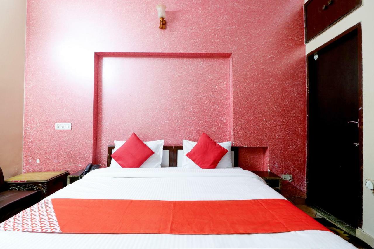 Ashu Guest house