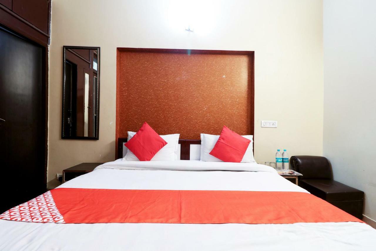 Ashu Guest house