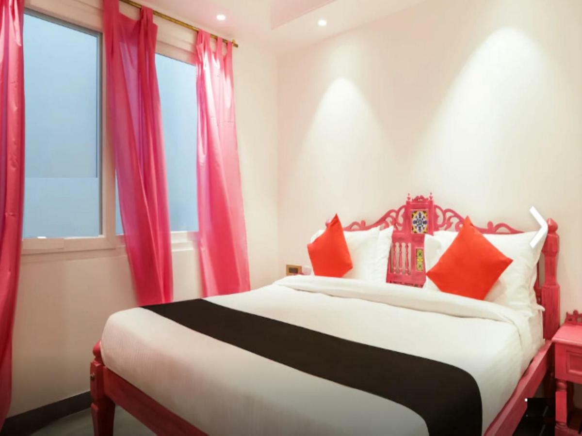 The Pinky - Heritage Boutique 2*