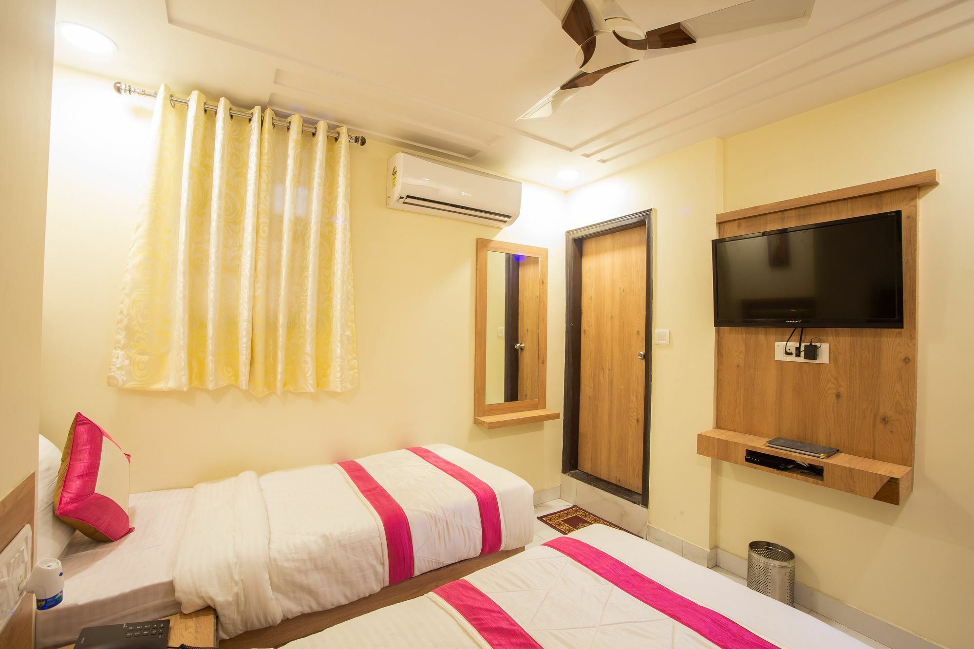 Sarthak Palace - By Pooja Hospitality 3*