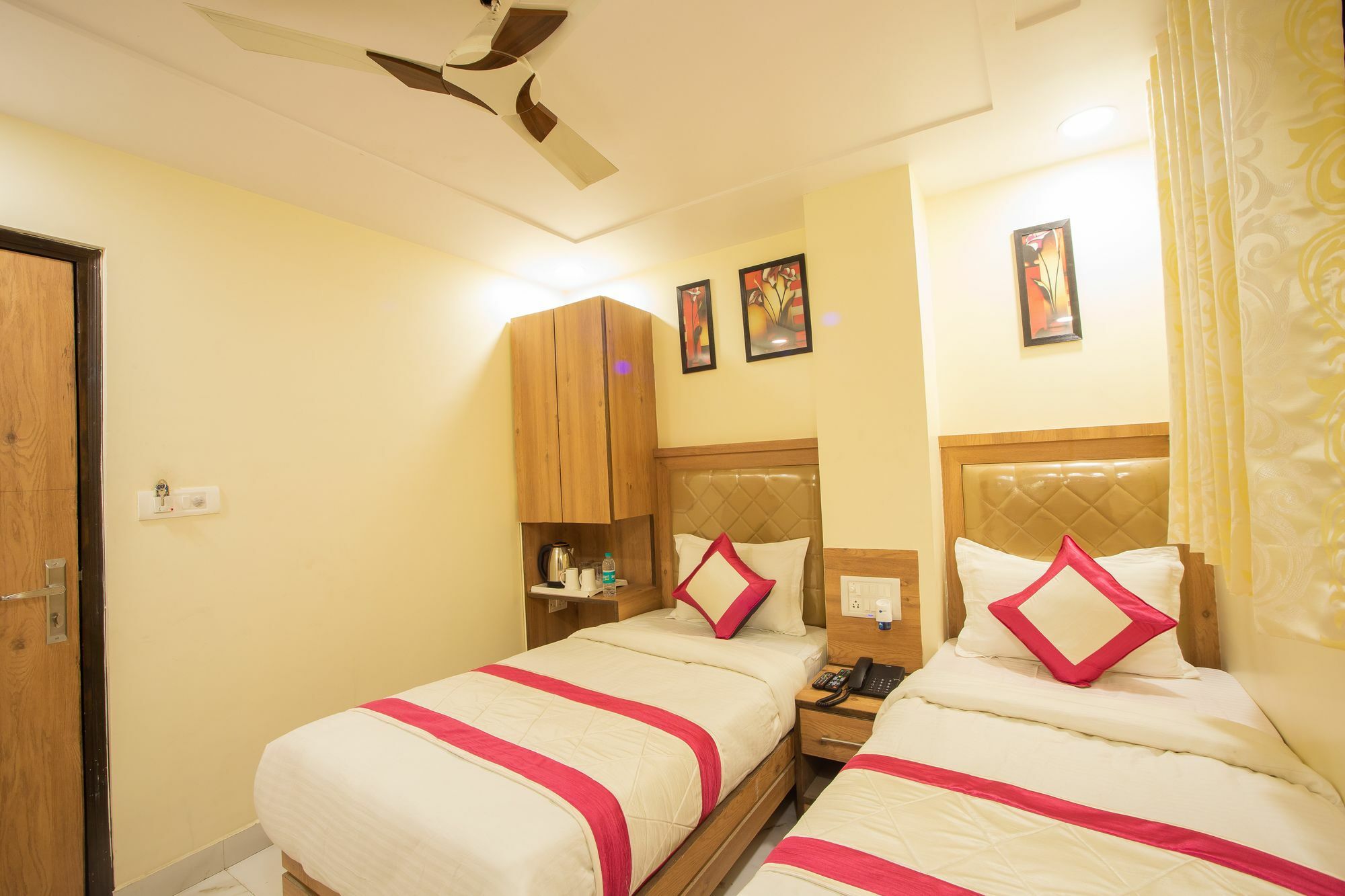 Sarthak Palace - By Pooja Hospitality Hotel 3*