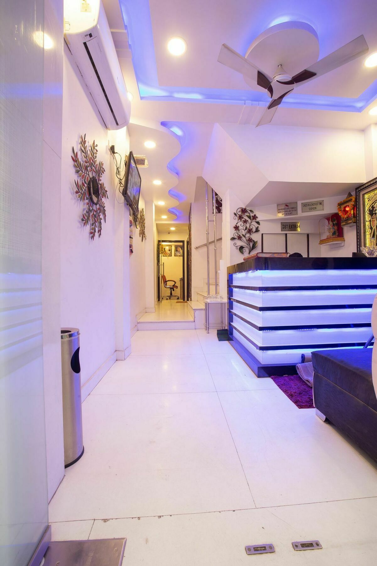 Hotel Sarthak Palace - By Pooja Hospitality