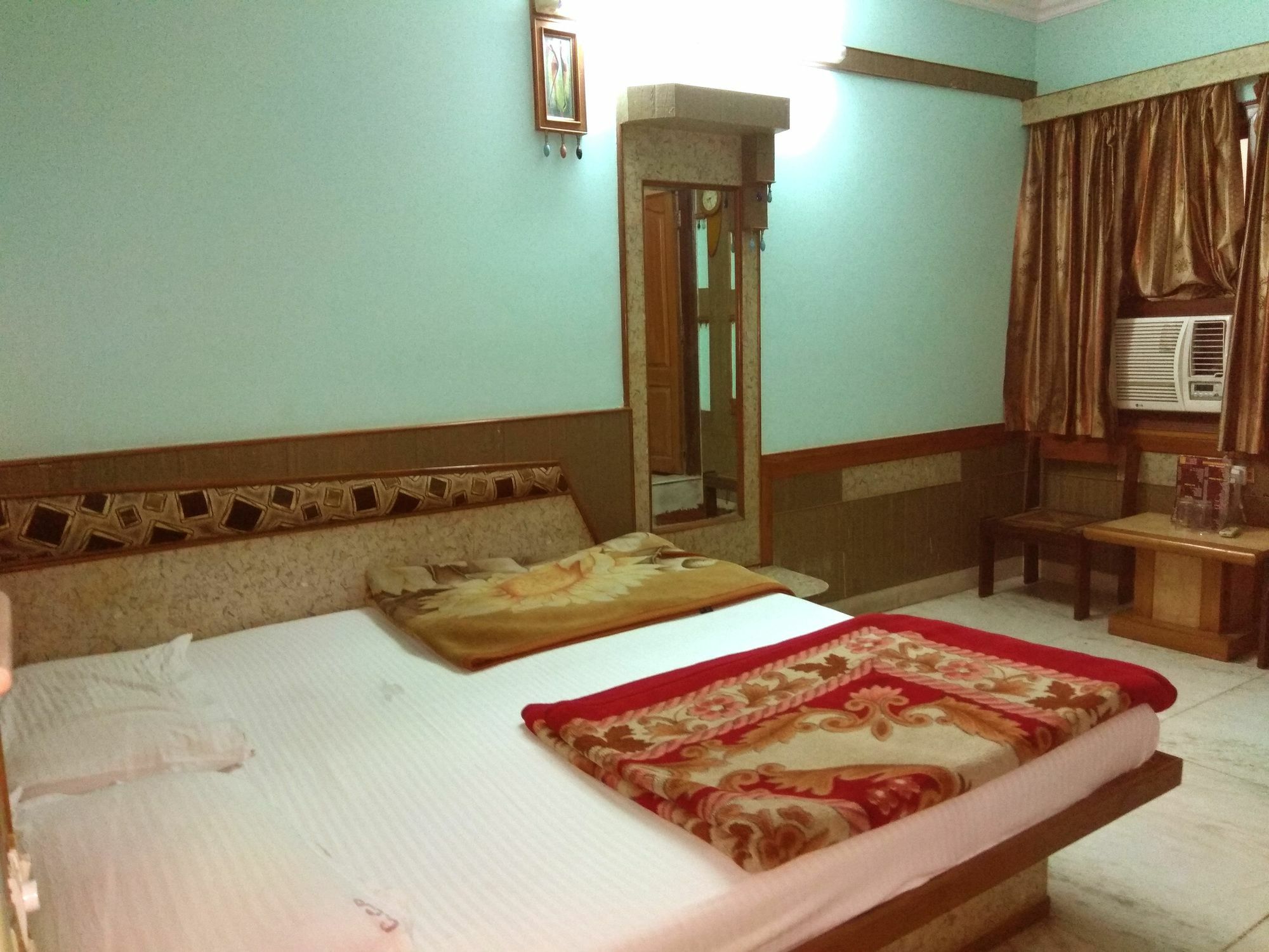 Crown Plaza Hotel