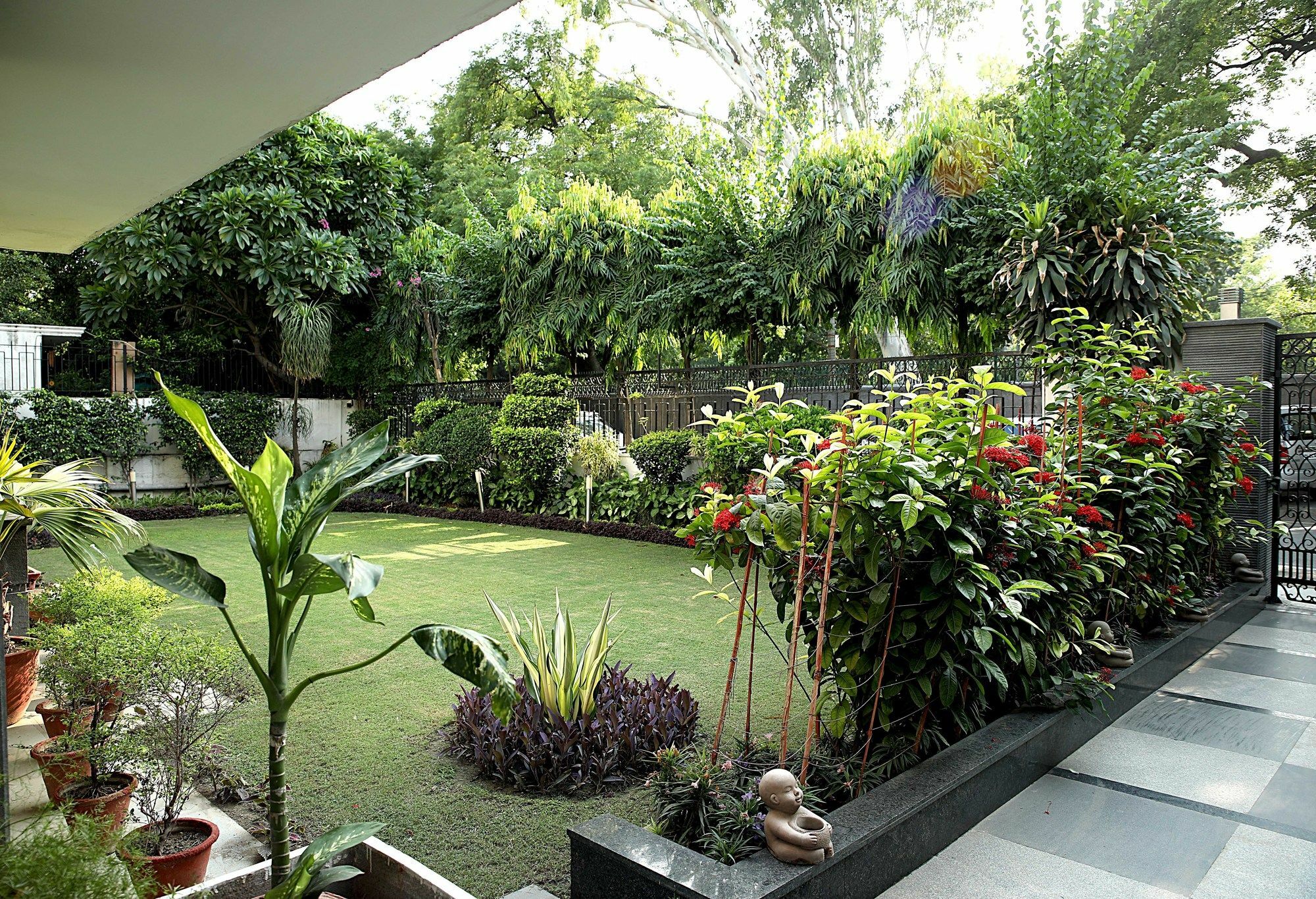 Ahuja Residency Golf Links Hotel 3*