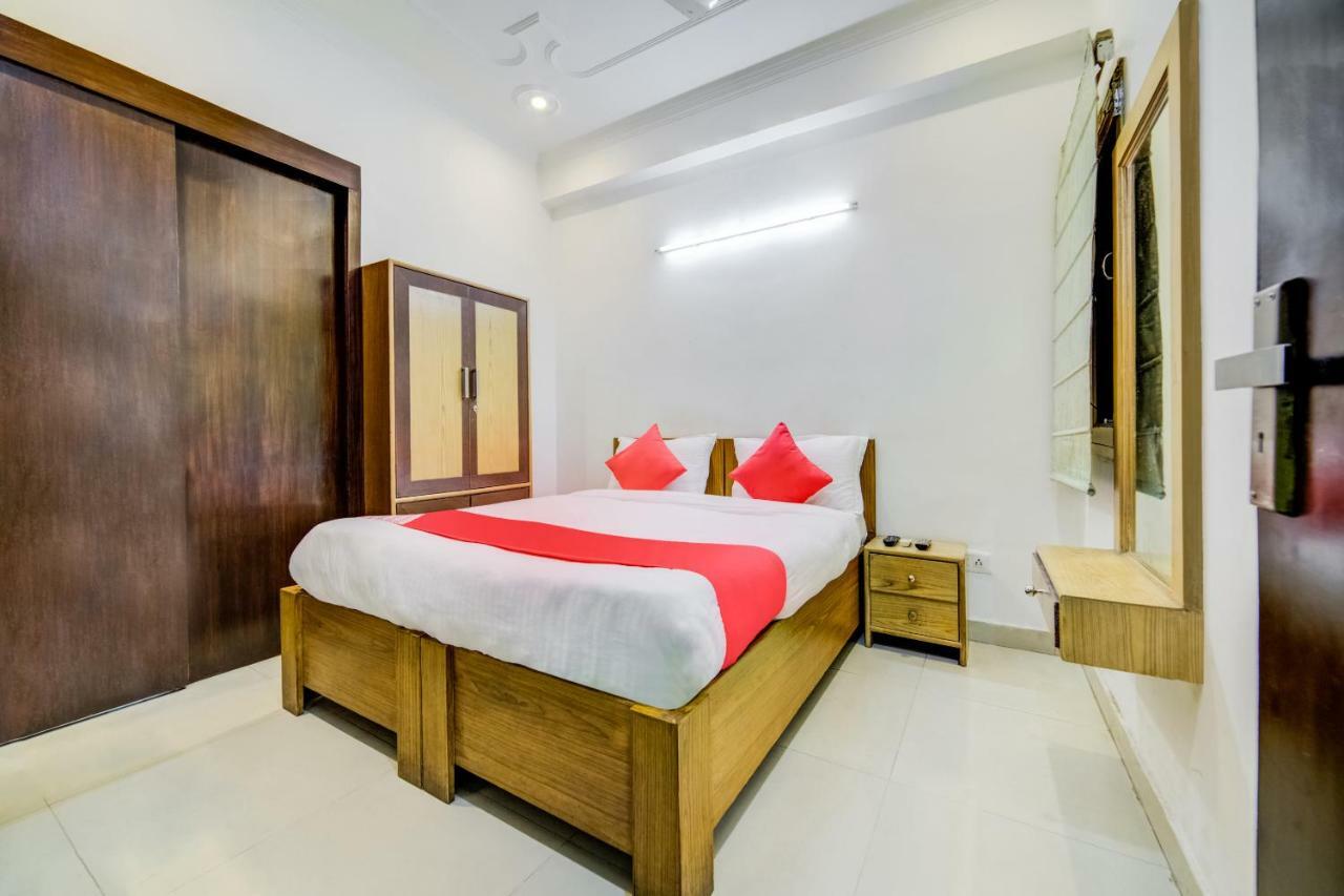 Oyo 23053 Millenium Residency 3*