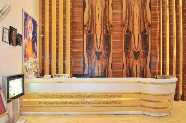Aman Continental - 2mins From Railway Station And 5 Mins From Metro Hotel
