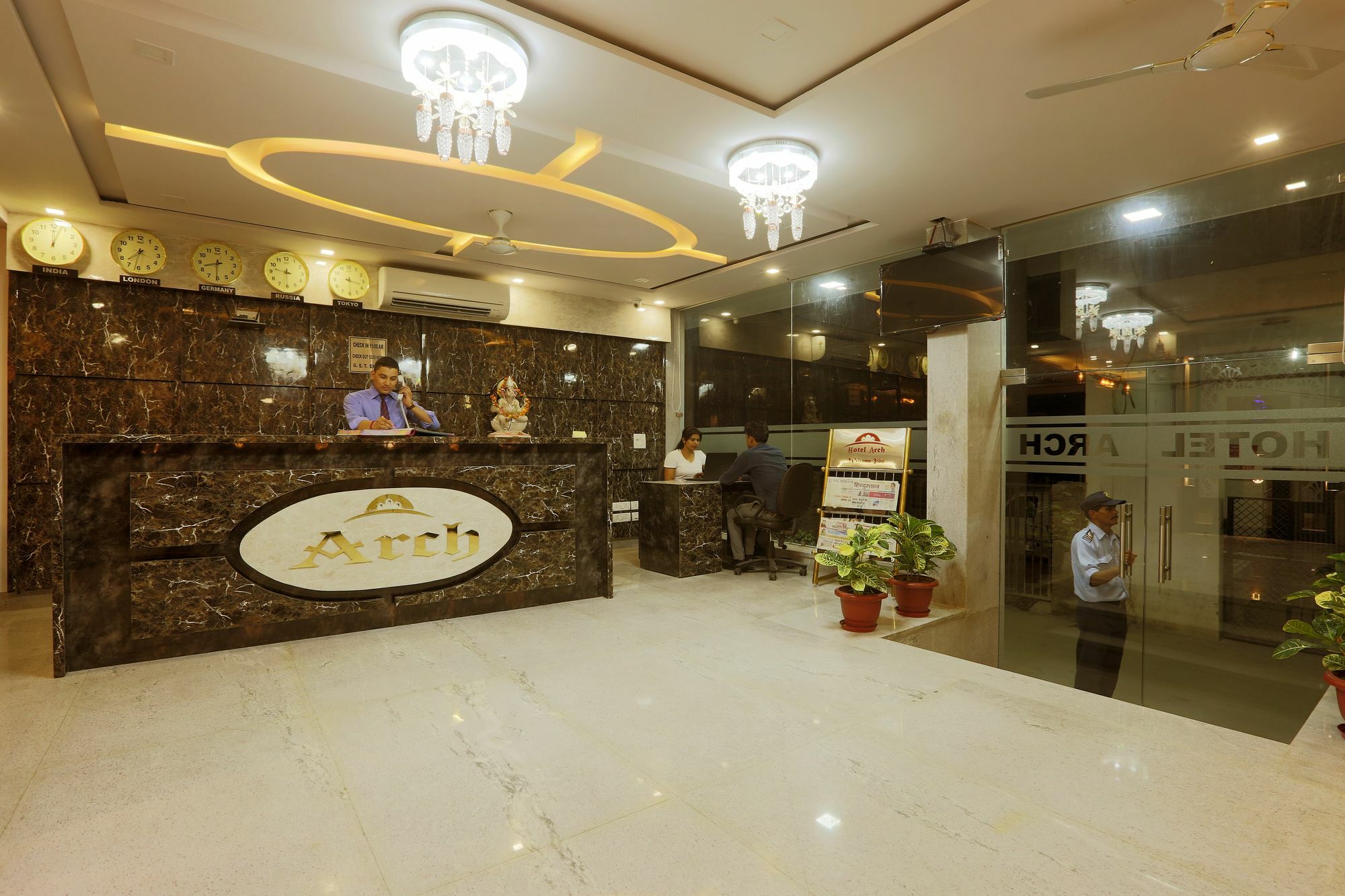 Arch - Near Aerocity Hotel 4*