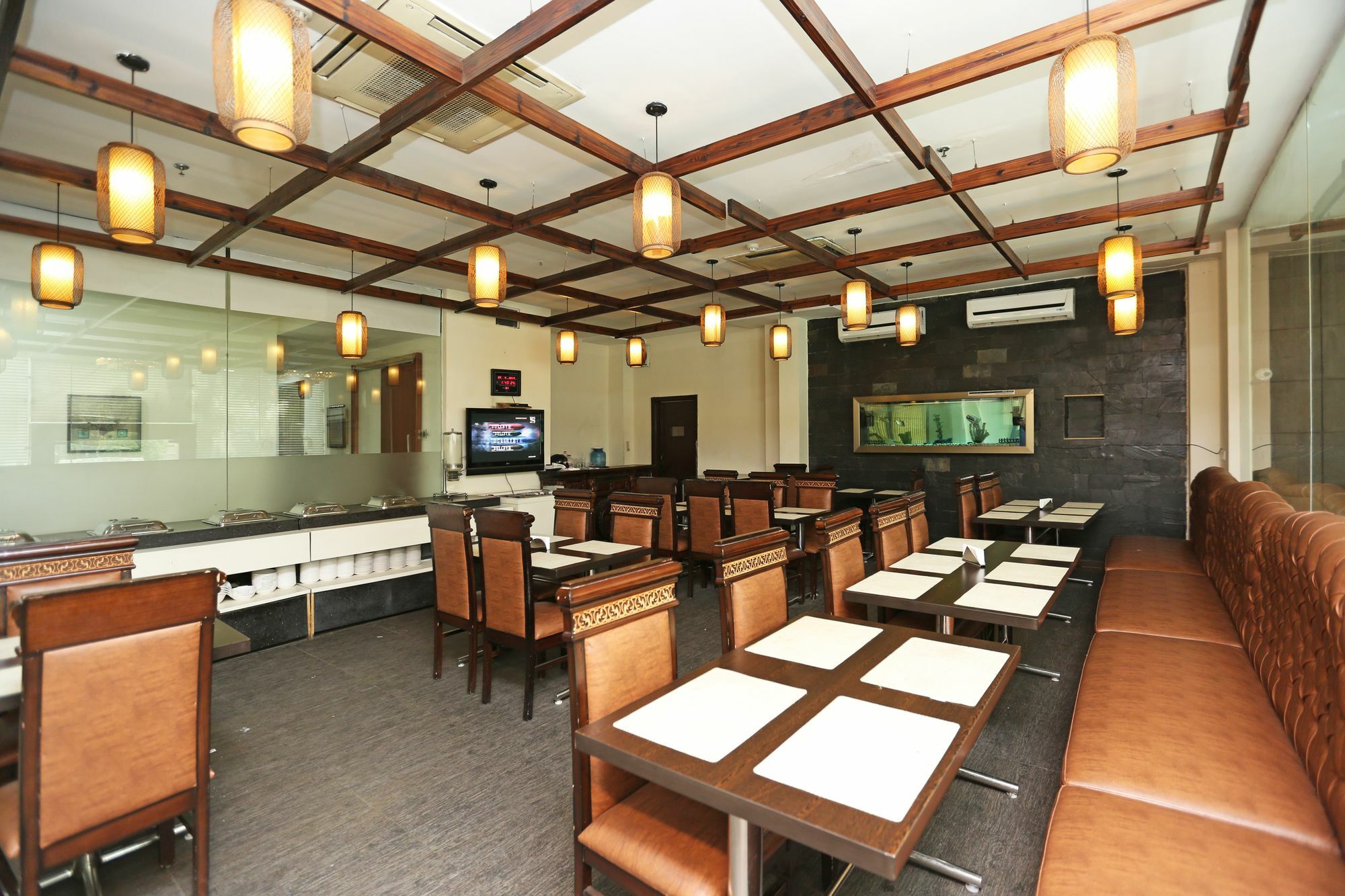 Hotel Oyo 5270 Sam Hotel New Delhi