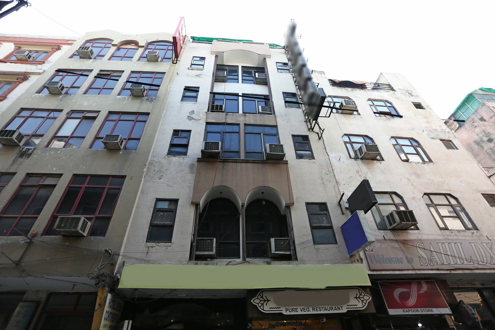 Hotel O Delhi Continental