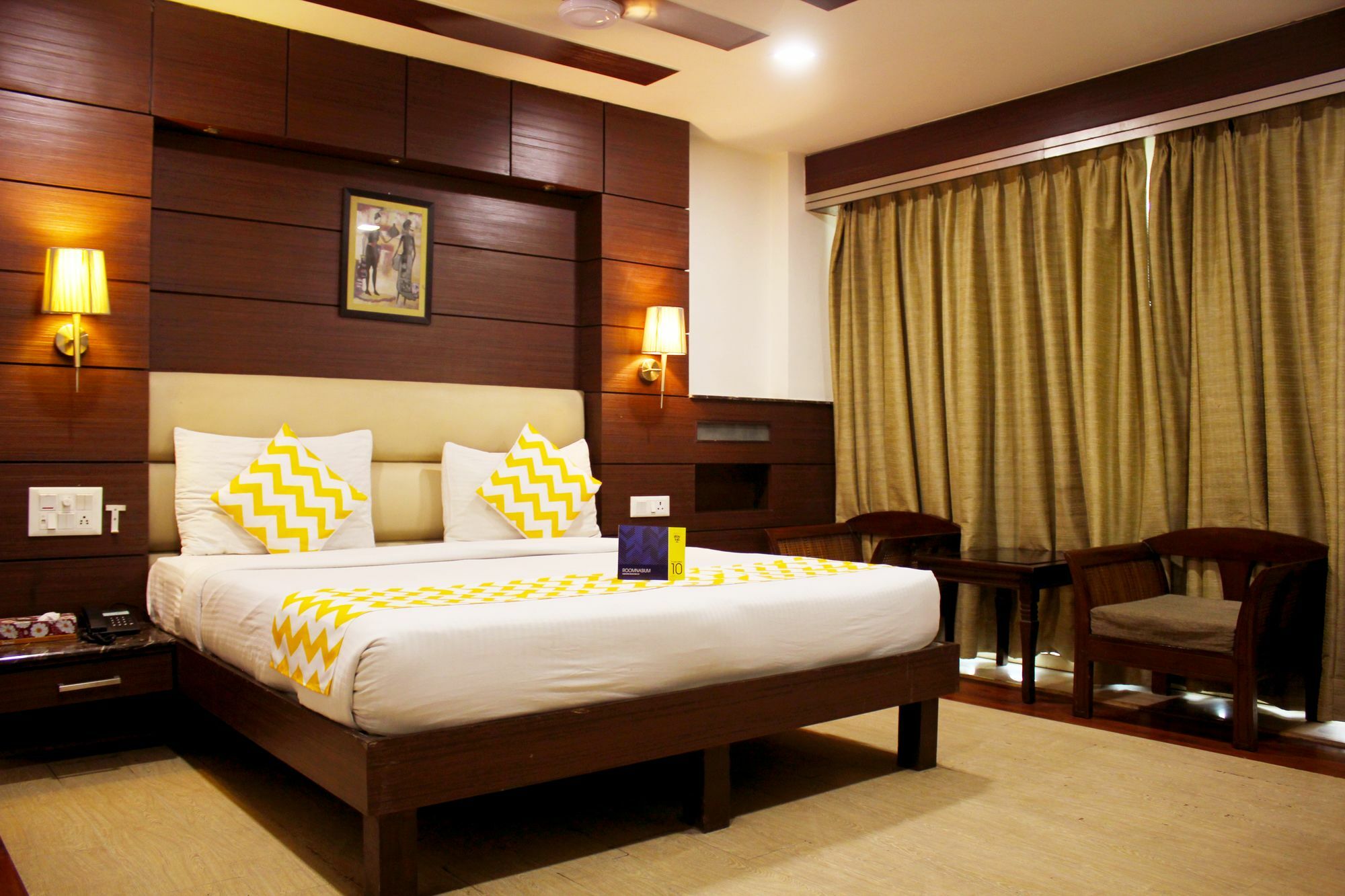 Fabhotel Admire