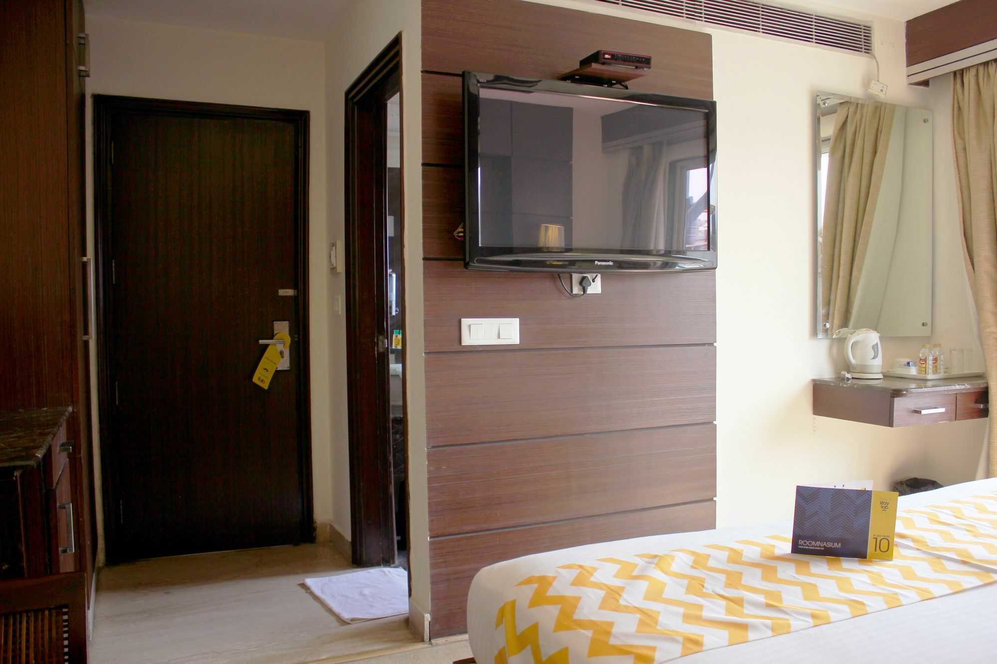 Fabhotel Admire