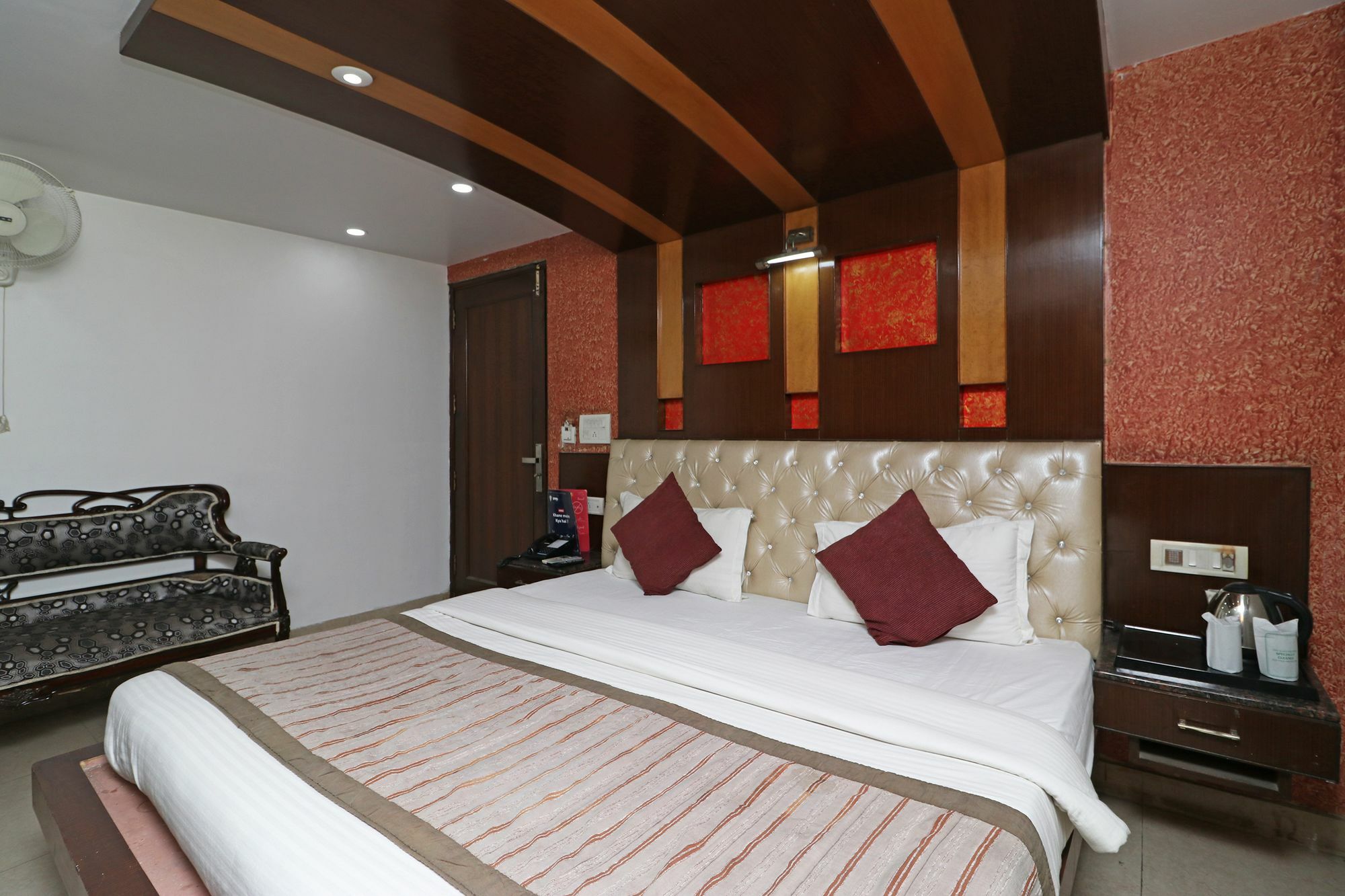 Oyo 10848 Geeson Hotel New Delhi