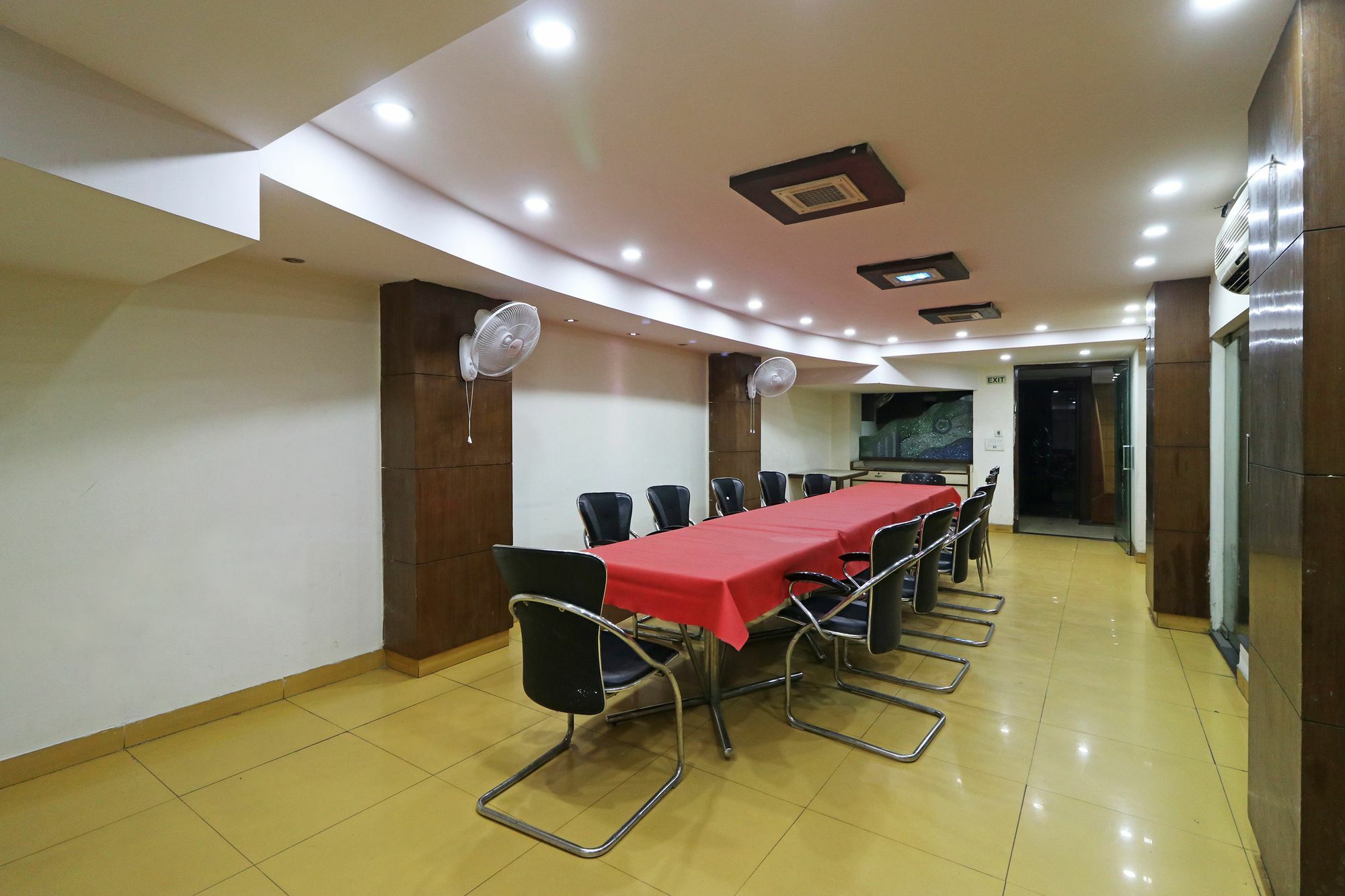 Oyo 10848 Geeson New Delhi