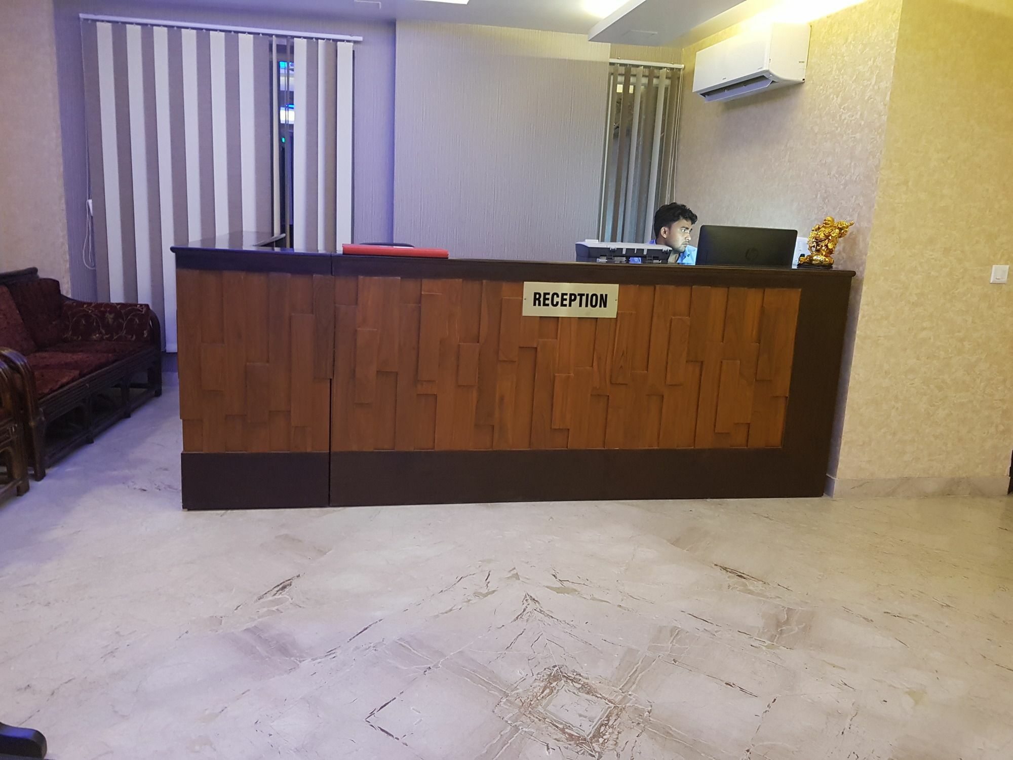 Mira International Hotel 3*