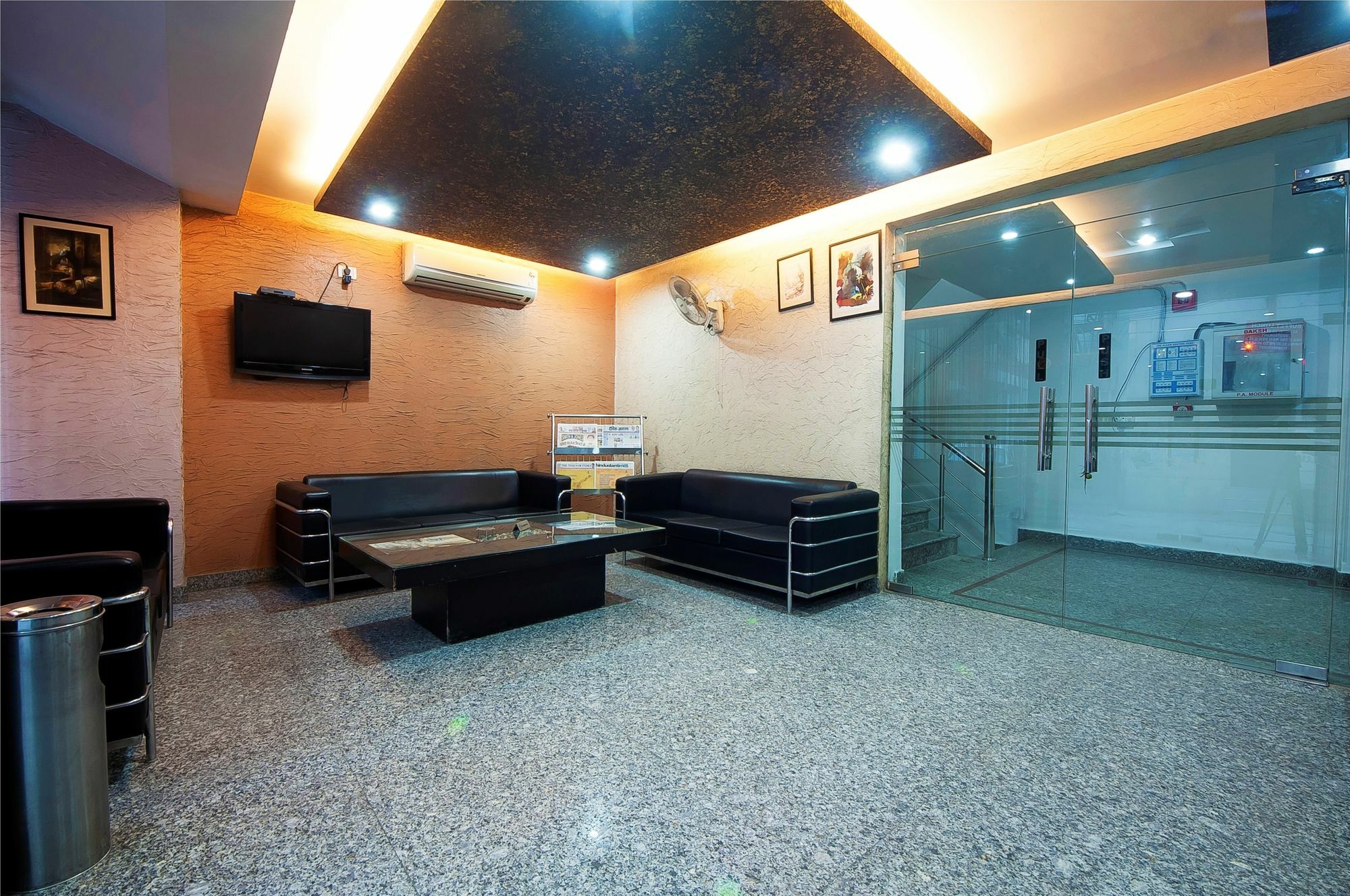 Airport Noratan Palace Hotel New Delhi