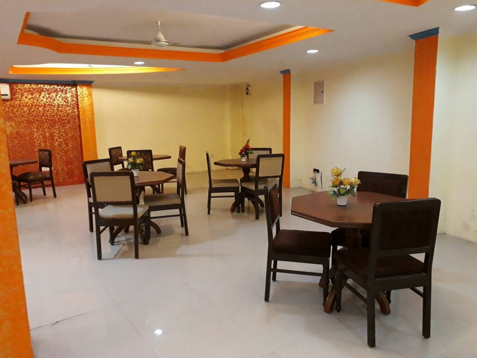 Hanuwant Palace Hotel 3*