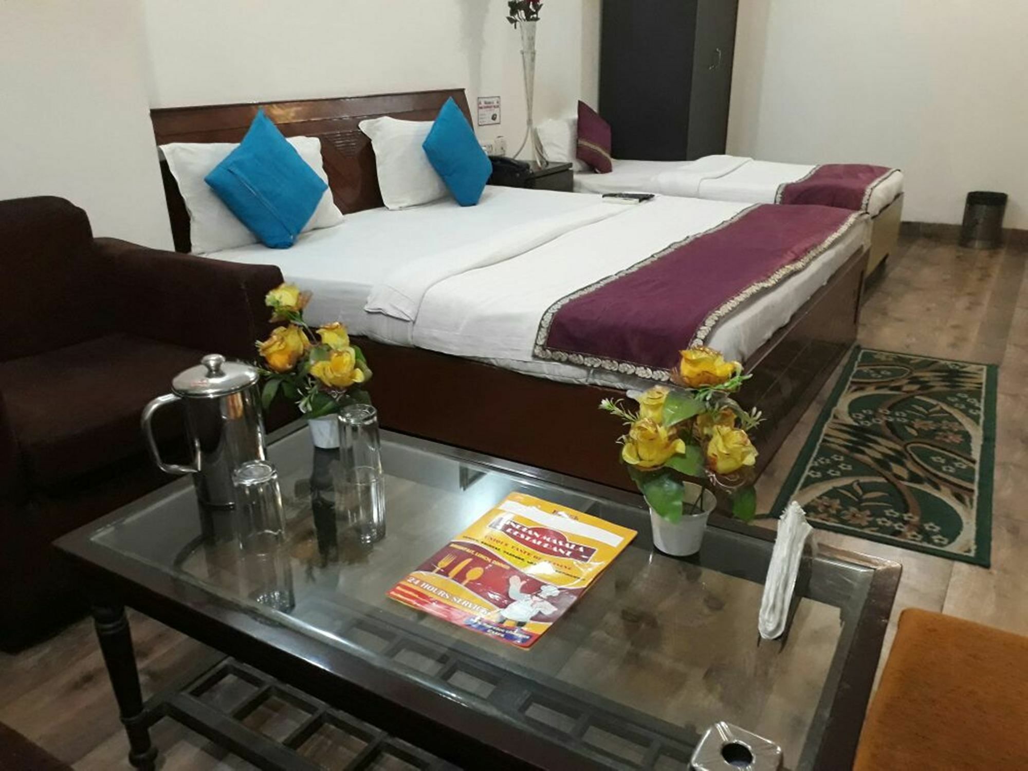 Hotel Hanuwant Palace 3*