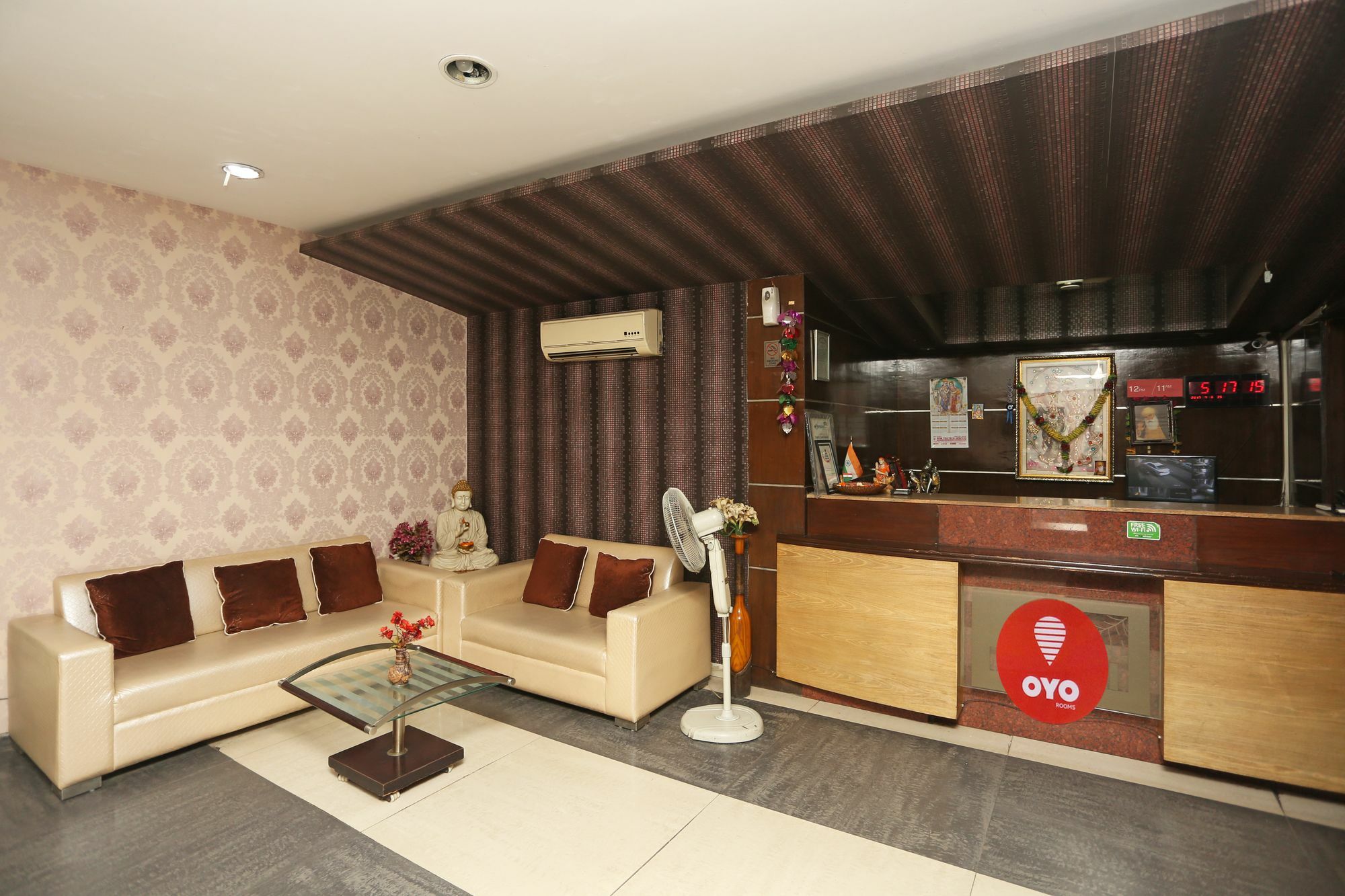 Hotel O Grand Peepal 4*