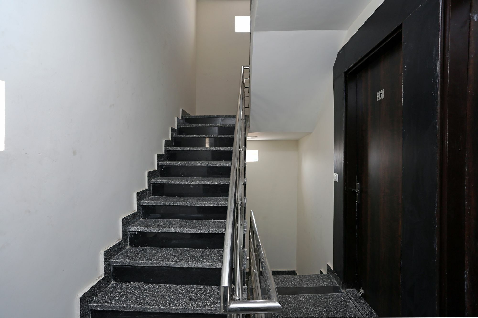 Hotel Aero 2*