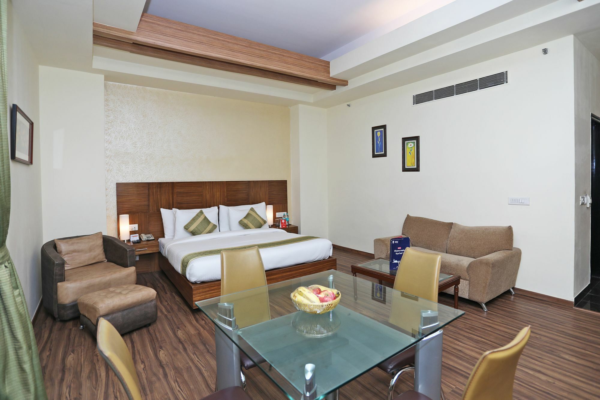 Oyo 9771 Glitz Westend New Delhi