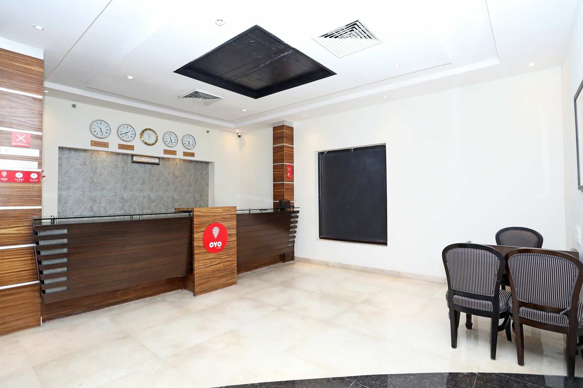 Hotel Oyo 9771 Glitz Westend New Delhi