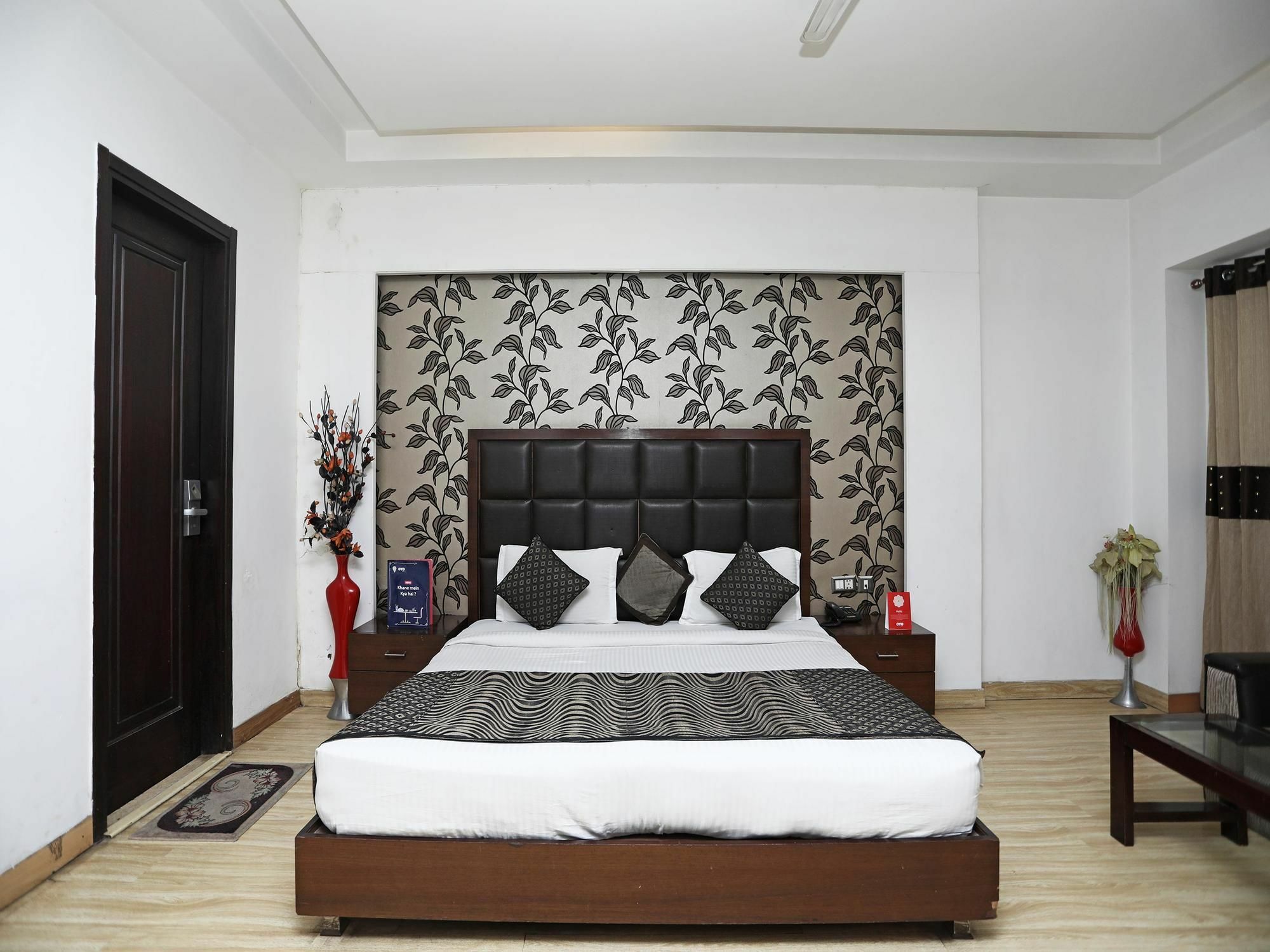 Hari's Court & Hotel New Delhi