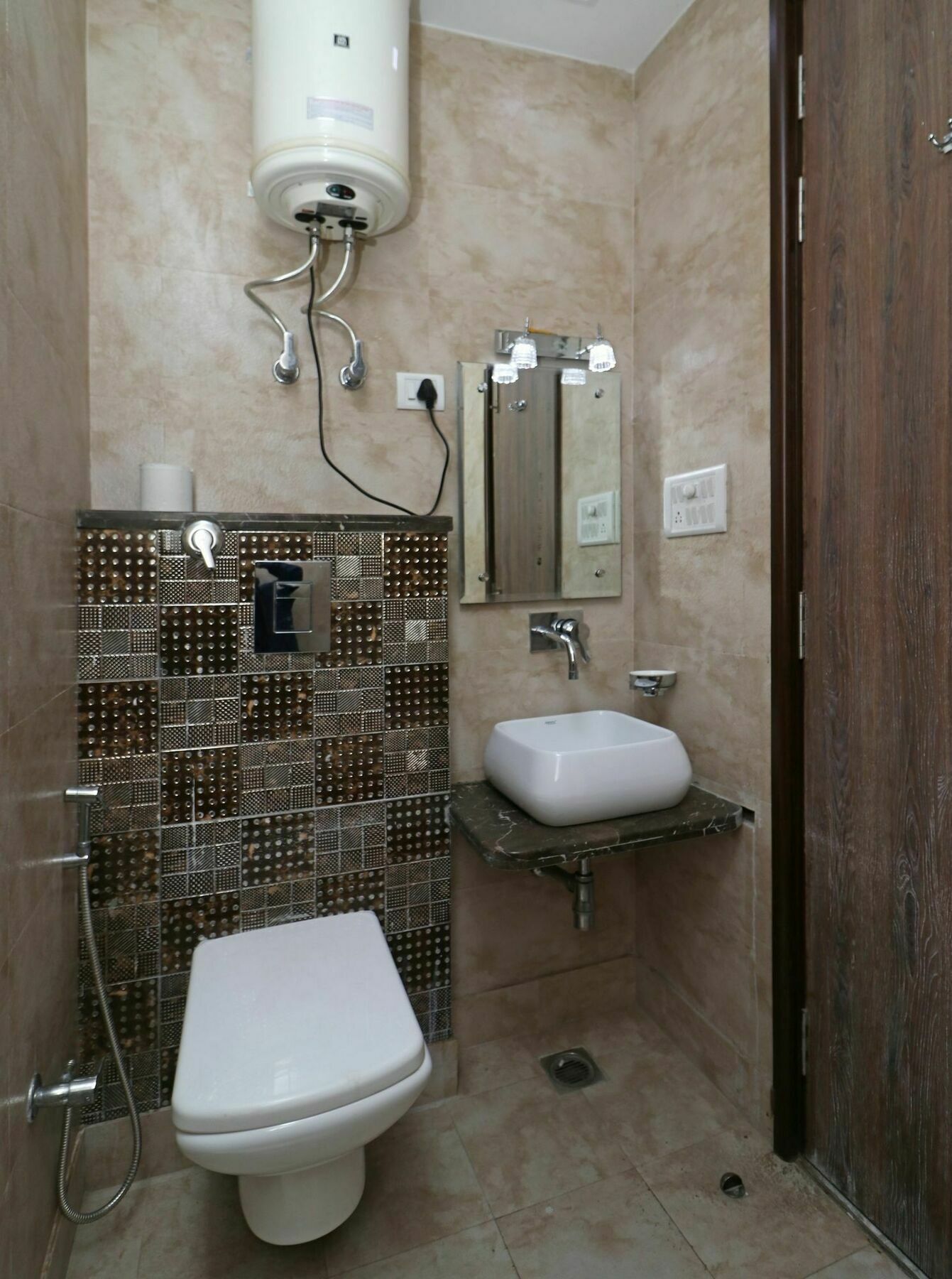 Fabhotel Season Grand 3*