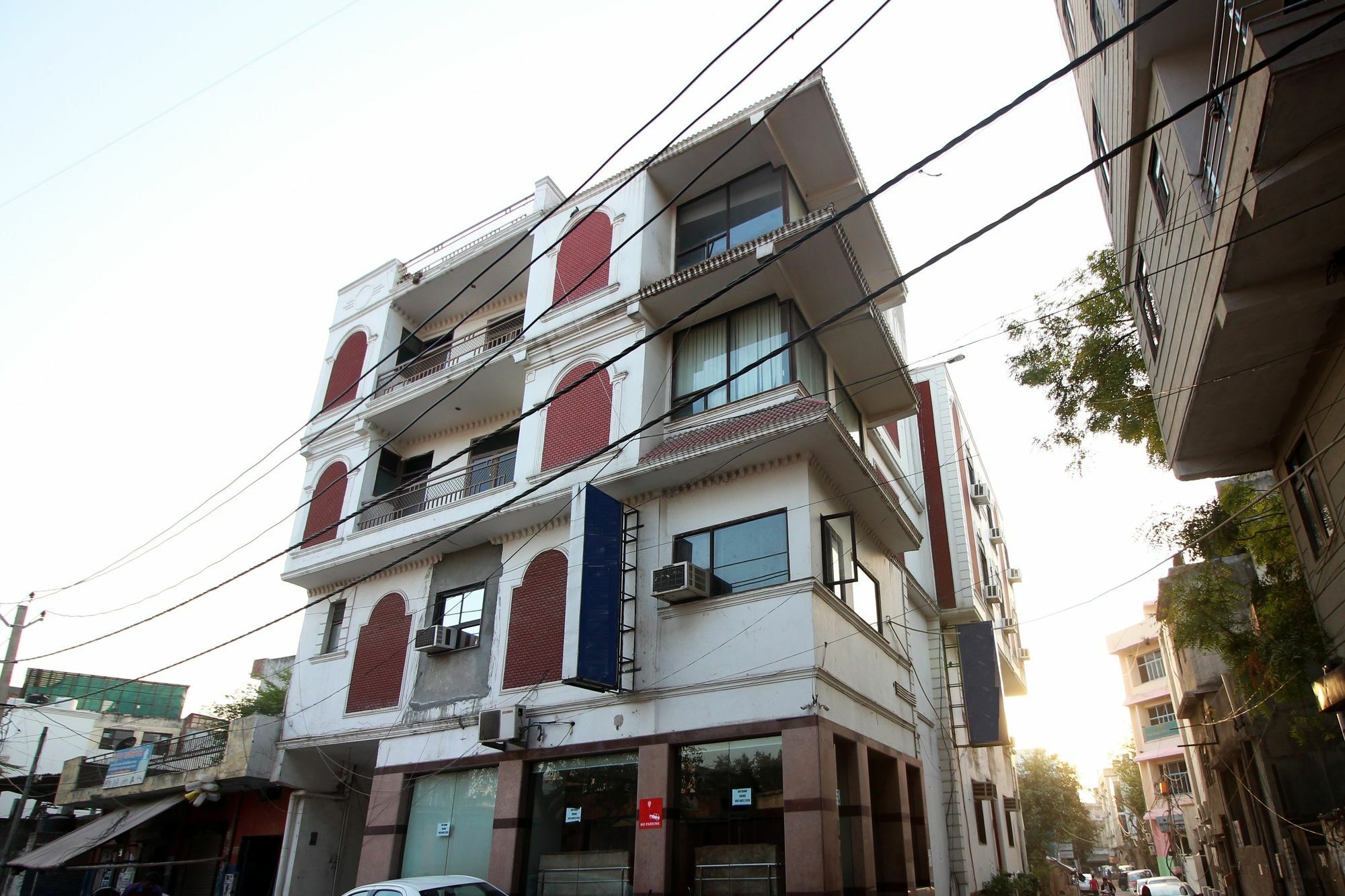 Hotel Oyo 7353 Mahipalpur 3*