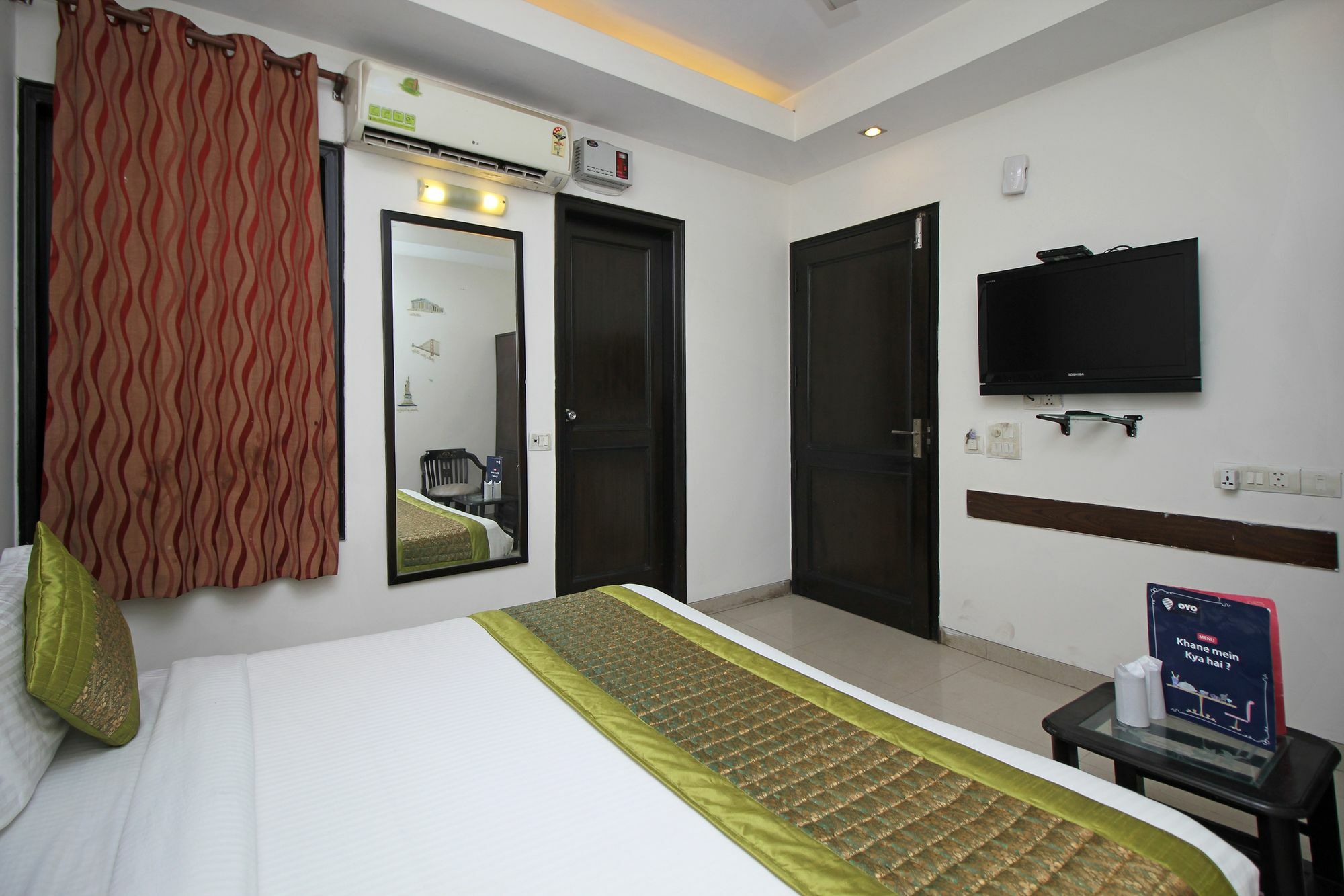 Oyo 9030 Delhi Airport Plaza 2*