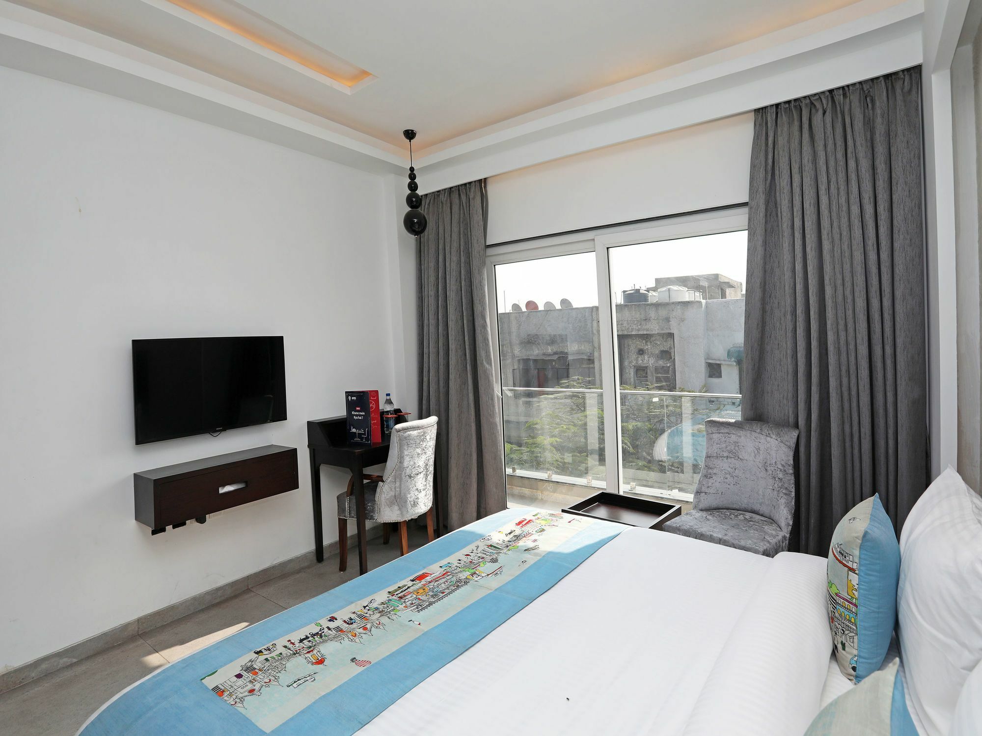 Oyo 11071 Tisya Hotel 2*
