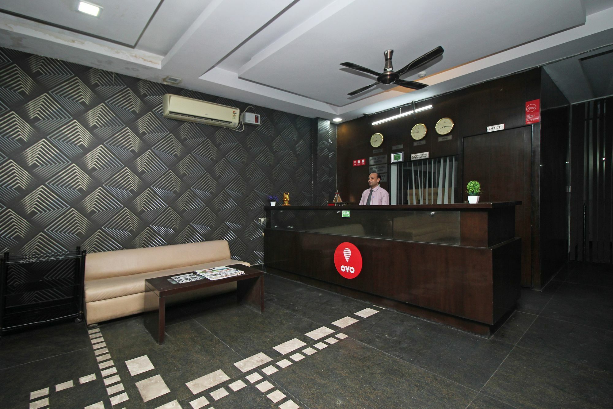 Hotel Oyo 9030 Delhi Airport Plaza